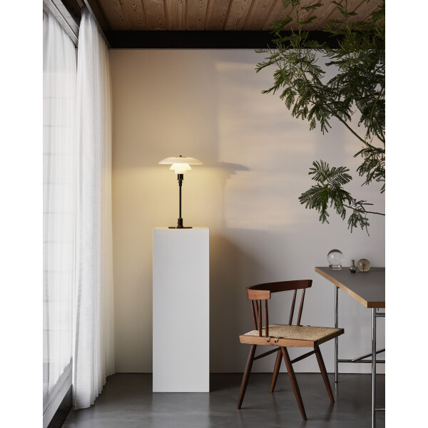 louis poulsen PH 3/2 Table Black image