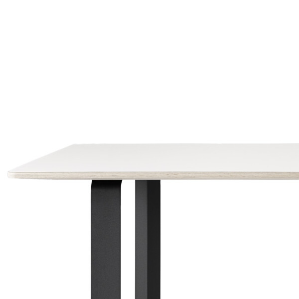 muuto-70x70 white black close kuva