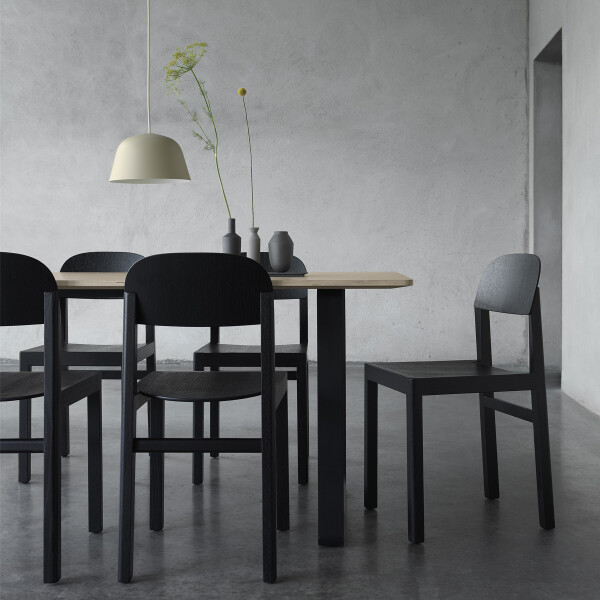 muuto 70 70 oak black lifestyle kuva