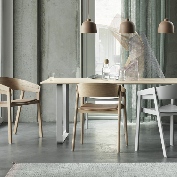 muuto 7070 table oak kuva