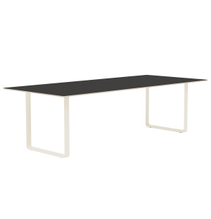 Pöydän jalat: Hiekka, Pöytälevy: Musta linoleumi, vaneri kuva