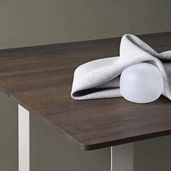 muuto 70 70 smoked oak concept white image