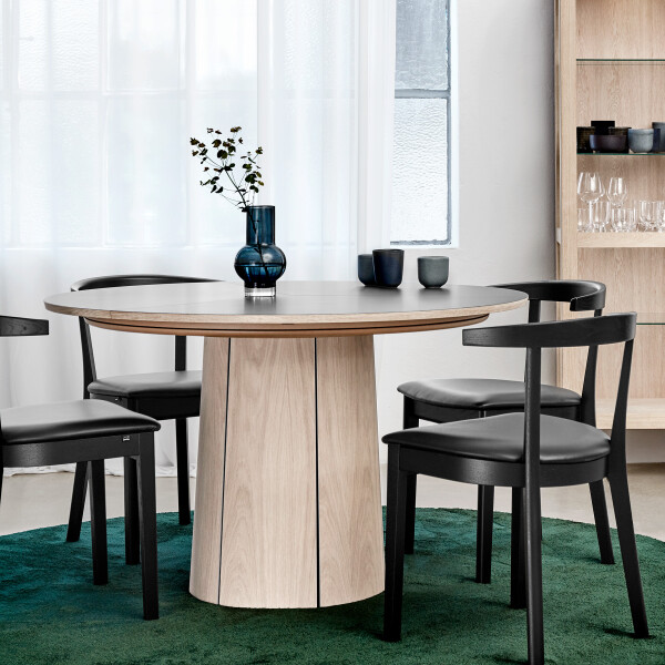 Skovby 33 white oiled oak veneer kuva