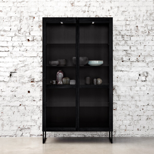 Skovby 452 black lifestyle front image