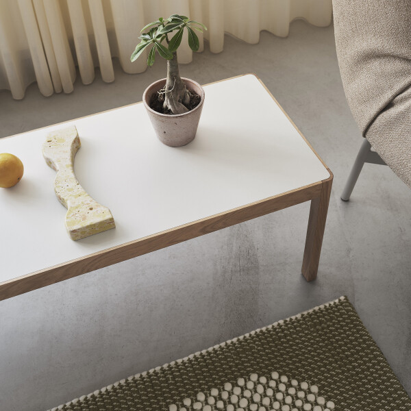 Muuto pebble brown green corner image