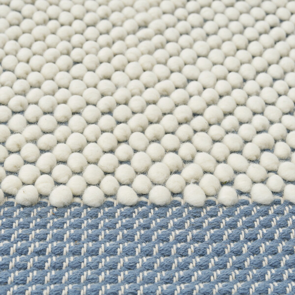 Muuto Pebble rug pale blue detail kuva