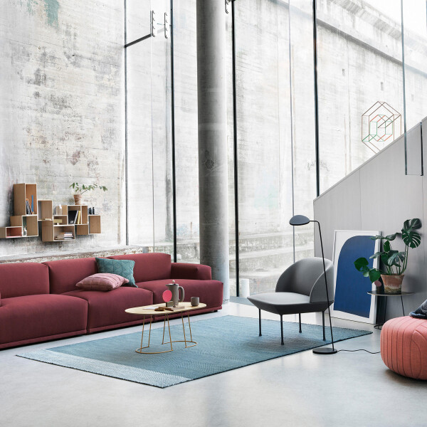 Muuto Varjo rug blue lifestyle kuva