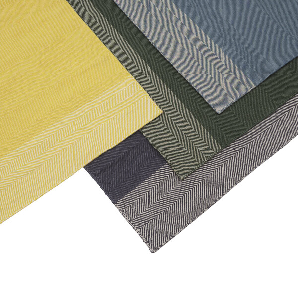 Muuto Varjo rug family kuva