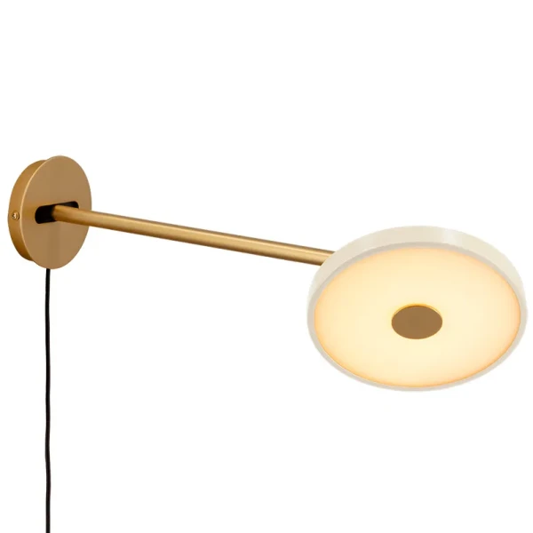 UMAGE packshot 2281 Asteria wall lamp long pearl white 2 kuva