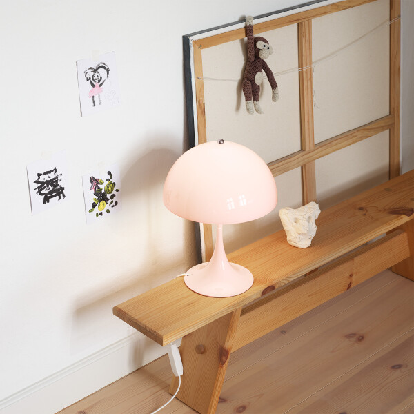 Louis Poulsen Panthella 250 Opal Pale rose kuva
