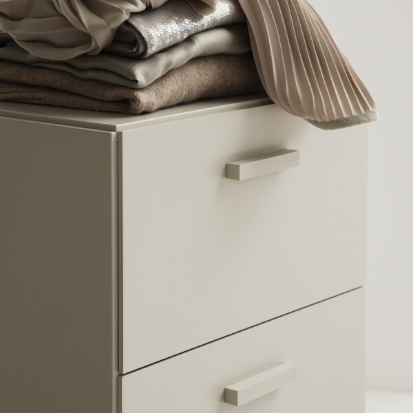 String Relief Drawers Beige image