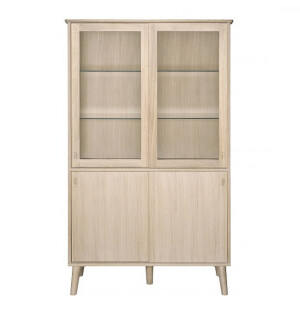 Casø furniture CASØ 120 vitriini valoilla valkotammi  kuva