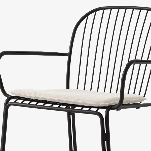 Tradition SC101 Warm Black Thorvald Chair Seat Pad Heritage Papyrus kuva