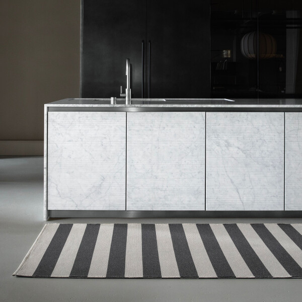 Woodnotes Big Stripe ends with narrow edging kuva