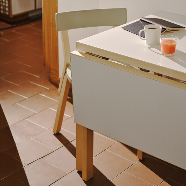 Artek Aalto Table foldable DL81C white kuva