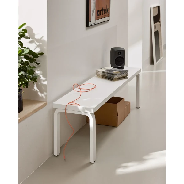 Bench 168B white lacquer master kuva