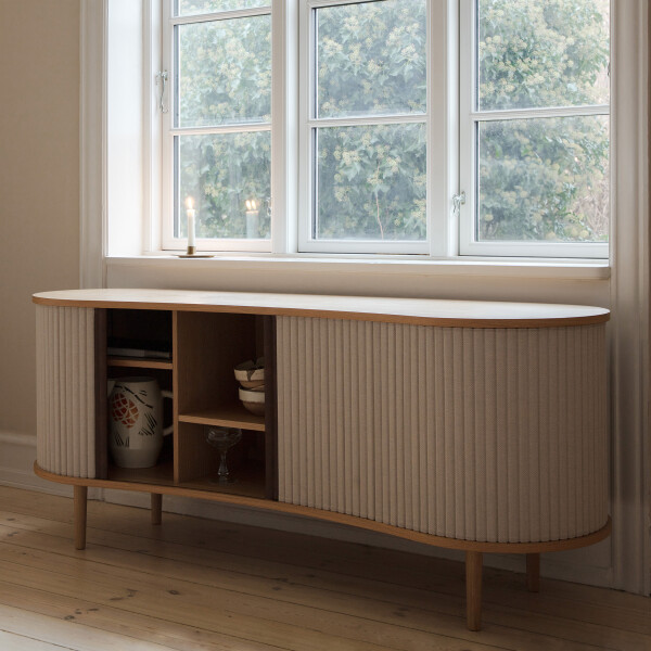 UMAGE Audacious sideboard oak white sands interior kuva