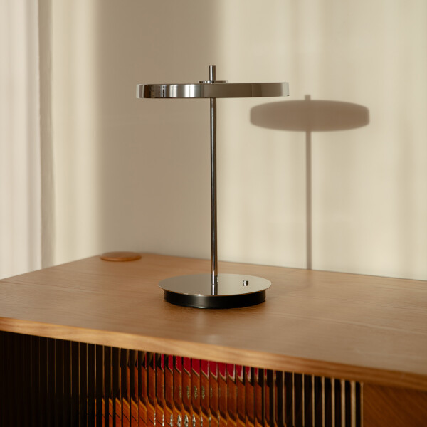 UMAGE Asteria Move polished steel lifestyle kuva