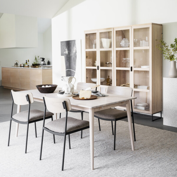 Rowico maymont chair whitepigm interior kuva