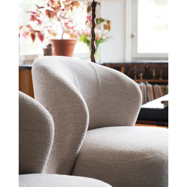 120197 b mb Roselawn sofa chair Alice light beige 01 3 image