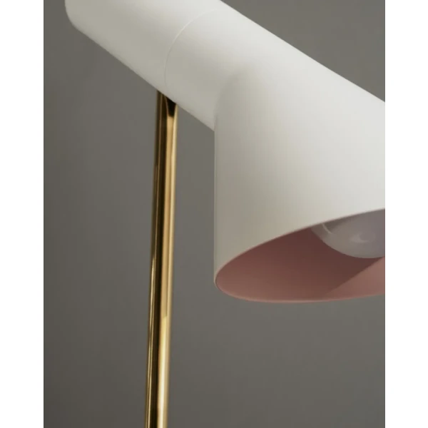 Louis Poulsen AJ MINI Anniversary poytavalaisin matte whitepale rose kuva