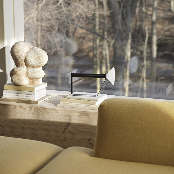 Muuto piton portable lamp black  kuva