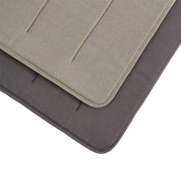 Muuto Linear steel seat pad light grey dark grey image
