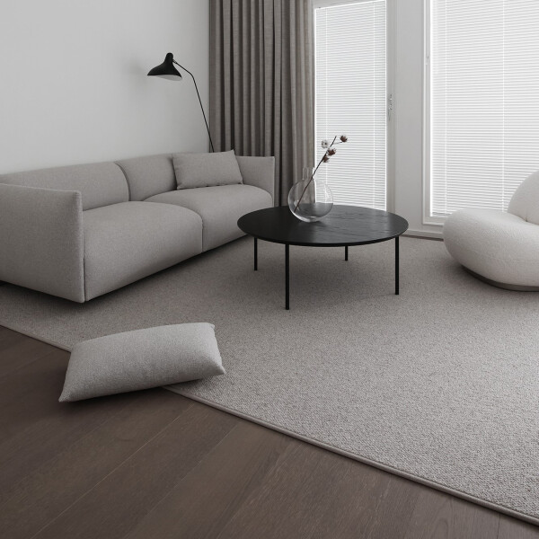 VM Carpet Hiillos 740 harmaa olohuone kuva