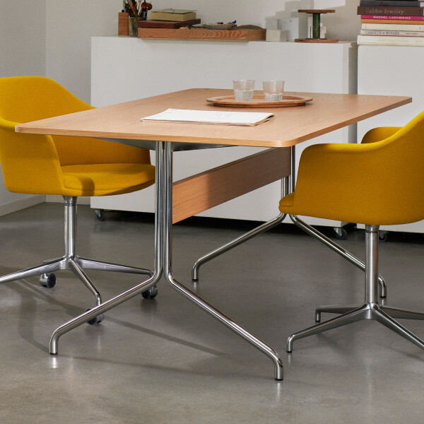 Pavilion AV18 Clear Lacquered Oak w. Chrome interior image