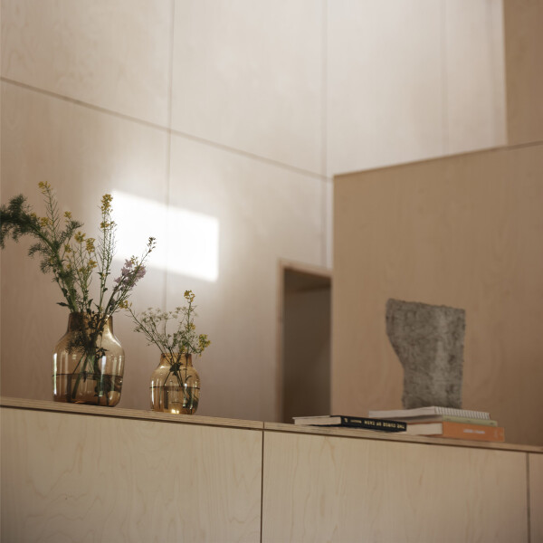 Muuto silent vase 15 11 burnt orange kuva