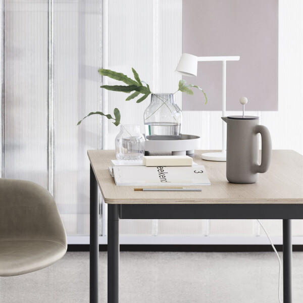 Muuto Silent vase clear image