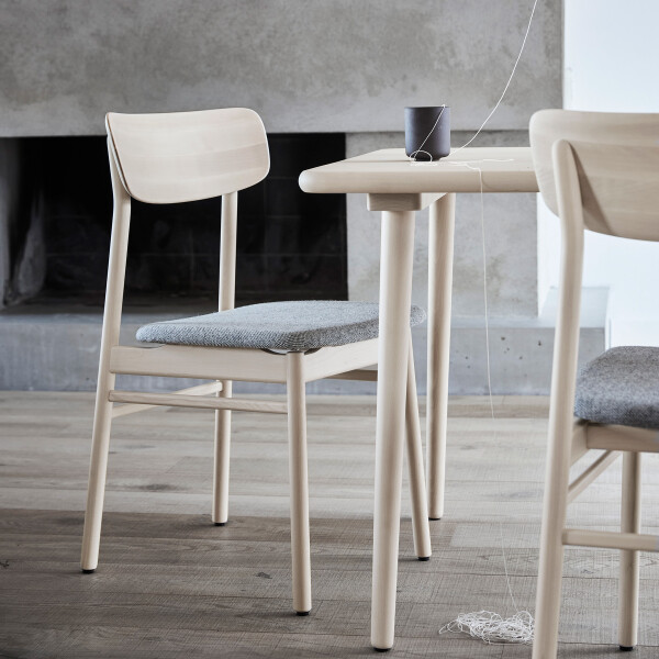 Stolab Prima Vista chair and Miss Tailor table 0416 kuva