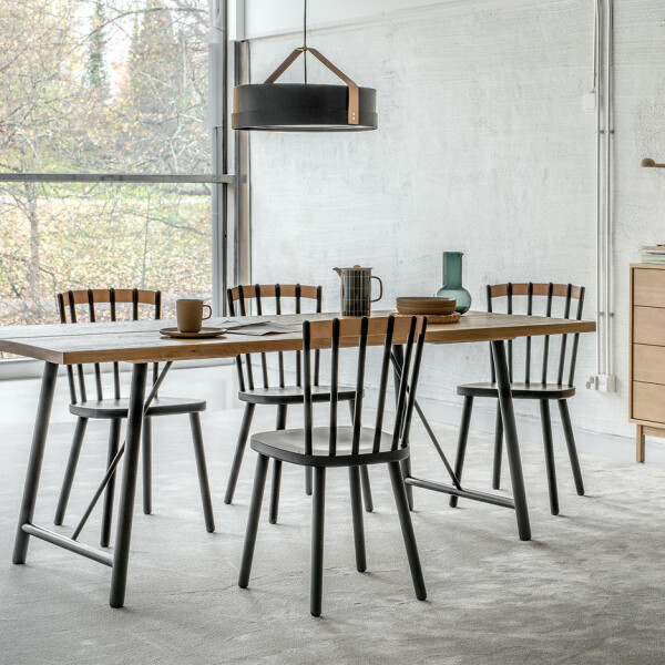 TAC Piena tuoli musta sisustus kuva