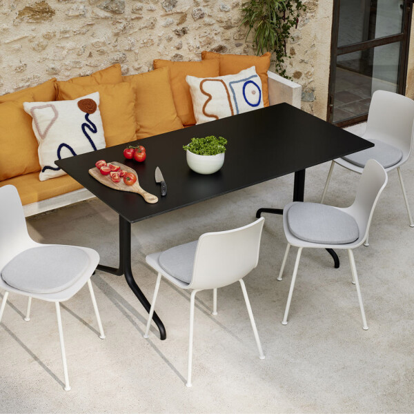 6829419 HAL RE Tube Belleville Table soft seats outdoor v fullbleed 1440x image