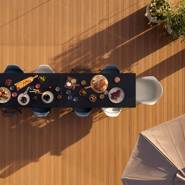 8730365 EPC RE DSR Wire Chair DKR EPC DAR Belleville Table Rectangular Overhead shot v fullbleed 1440x image