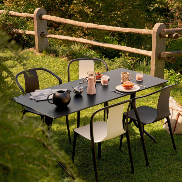 Vitra 8632980 Belleville Table Dining Belleville Armchair Belleville Sidechair  image