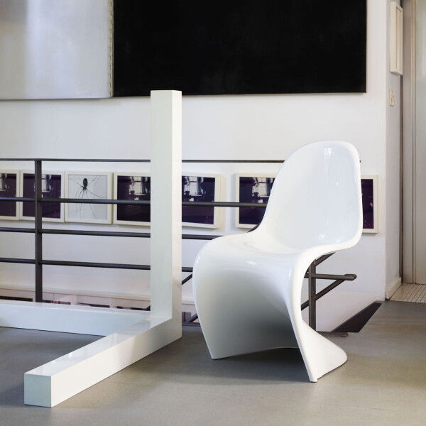 92257 Panton Classic v fullbleed 1440x image