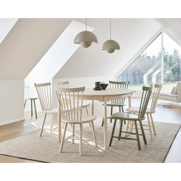 Stolab Lilla Aland chair and Carl divisible table kuva