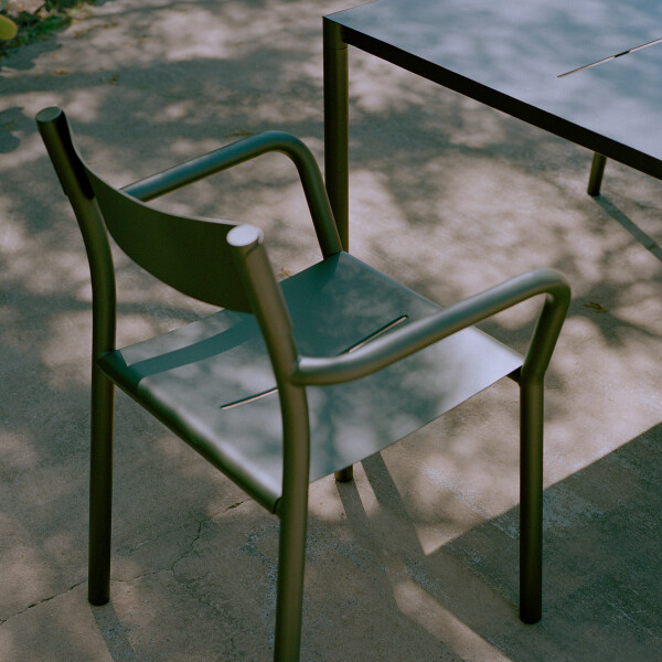 New Works May Armchair Dark Green 312 44 kuva