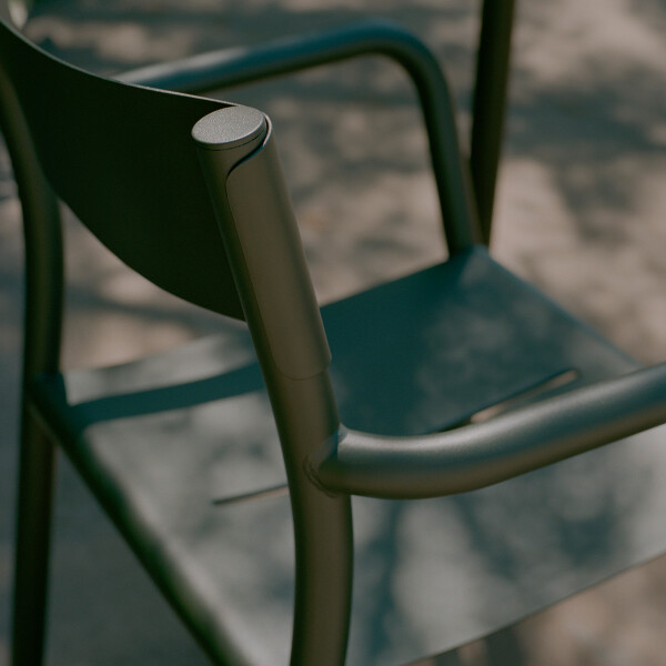 New Works May Armchair Dark Green 312 46 kuva