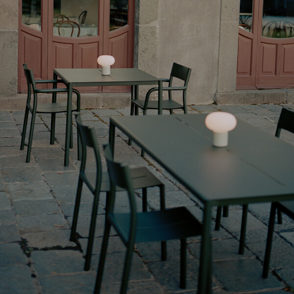 New Works May Table 170x85 85x85 Chair Armchair Dark Green Karl Johan Table Lamp 332 53 kuva