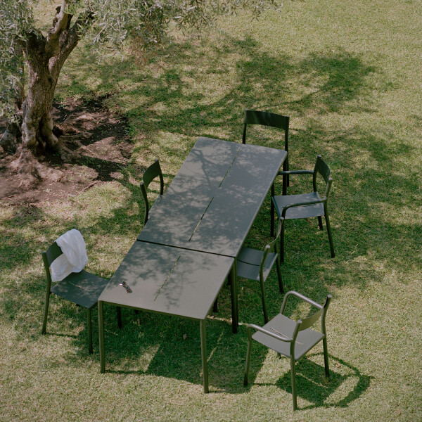 New Works May Table 85x85 170x85 Chair Armchair Dark Green 312 48 kuva