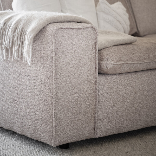 122642 b mb Rawlins sofa Bobby Beige  2 4 image