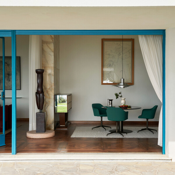 ATD Retail 2023 In Between SK19 Collect Rug SC85 Rely HW41 Collect Glass SC78 Momento Jug JH38 Momento Vase JH40 P376 KF2 2 kuva