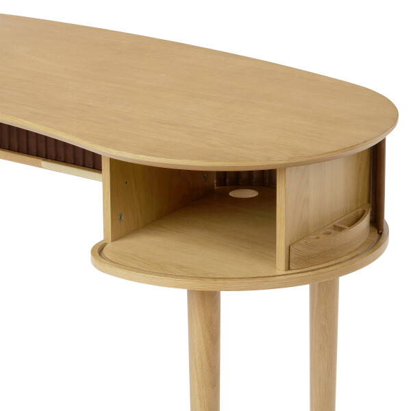 UMAGE packshot 5608 Audacious desk oak 5 kuva