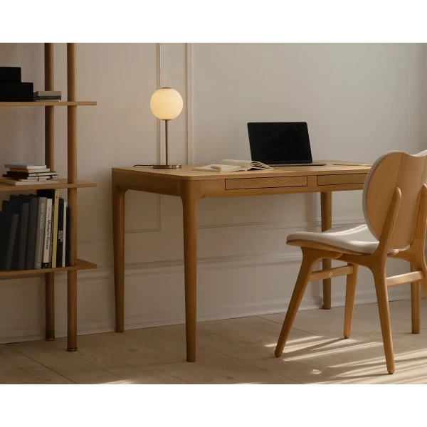 UMAGE lifestyle HeartnSoul desk oak A Conversation Piece dining chair white sands 1 image