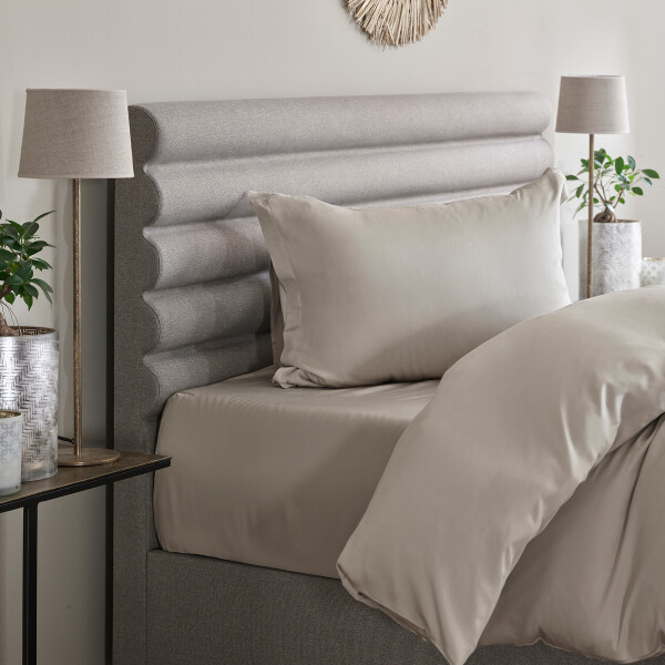 HOME by Tempur Single Bed Light Pillow w folded Duvet Nature angled right head 04 0106 image