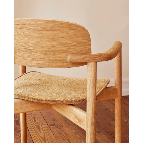 842EMO Back cyper23 kuva