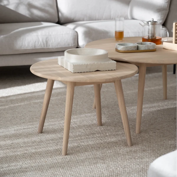 128026 b mb Tompkins coffee table square whitewash oak 01 kuva