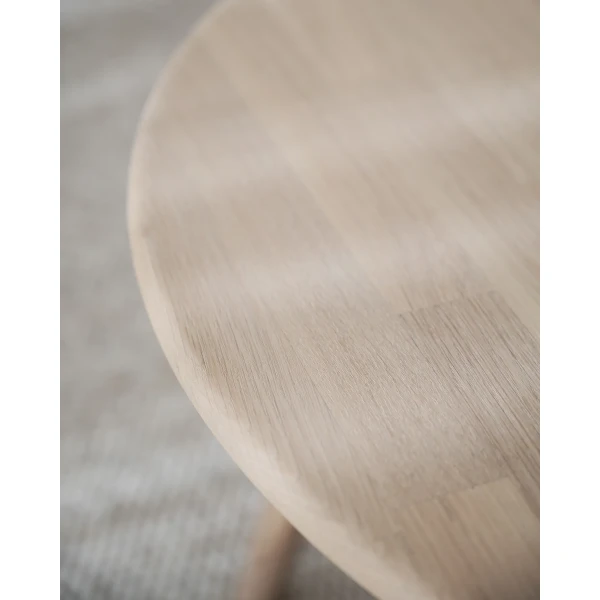 128026 b mb Tompkins coffee table square whitewash oak 02 kuva